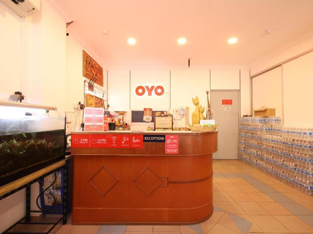 Oyo 1090 Hollitel Hotel Melaka Kültér fotó